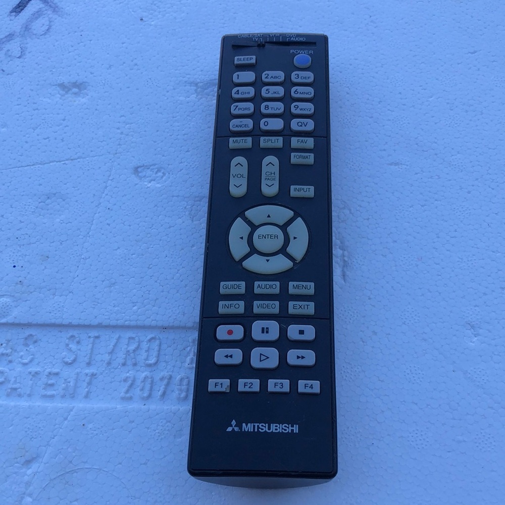 Mitsubishi 3331RA3-01 Remote Control, TV, VCR, DVD, Audio
